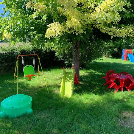 Gite 3 Etoiles Les Gourlines Avec Balneo, Veranda, Piscine Et Garage Avermes Bagian luar foto