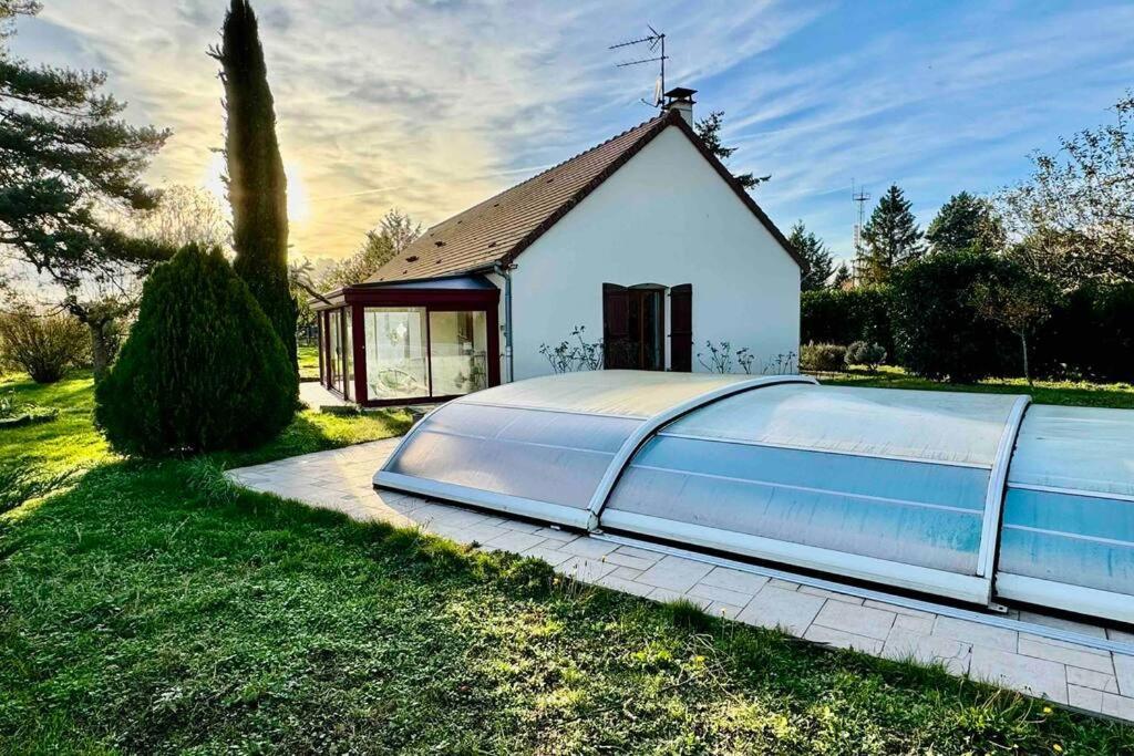 Gite 3 Etoiles Les Gourlines Avec Balneo, Veranda, Piscine Et Garage Avermes Bagian luar foto